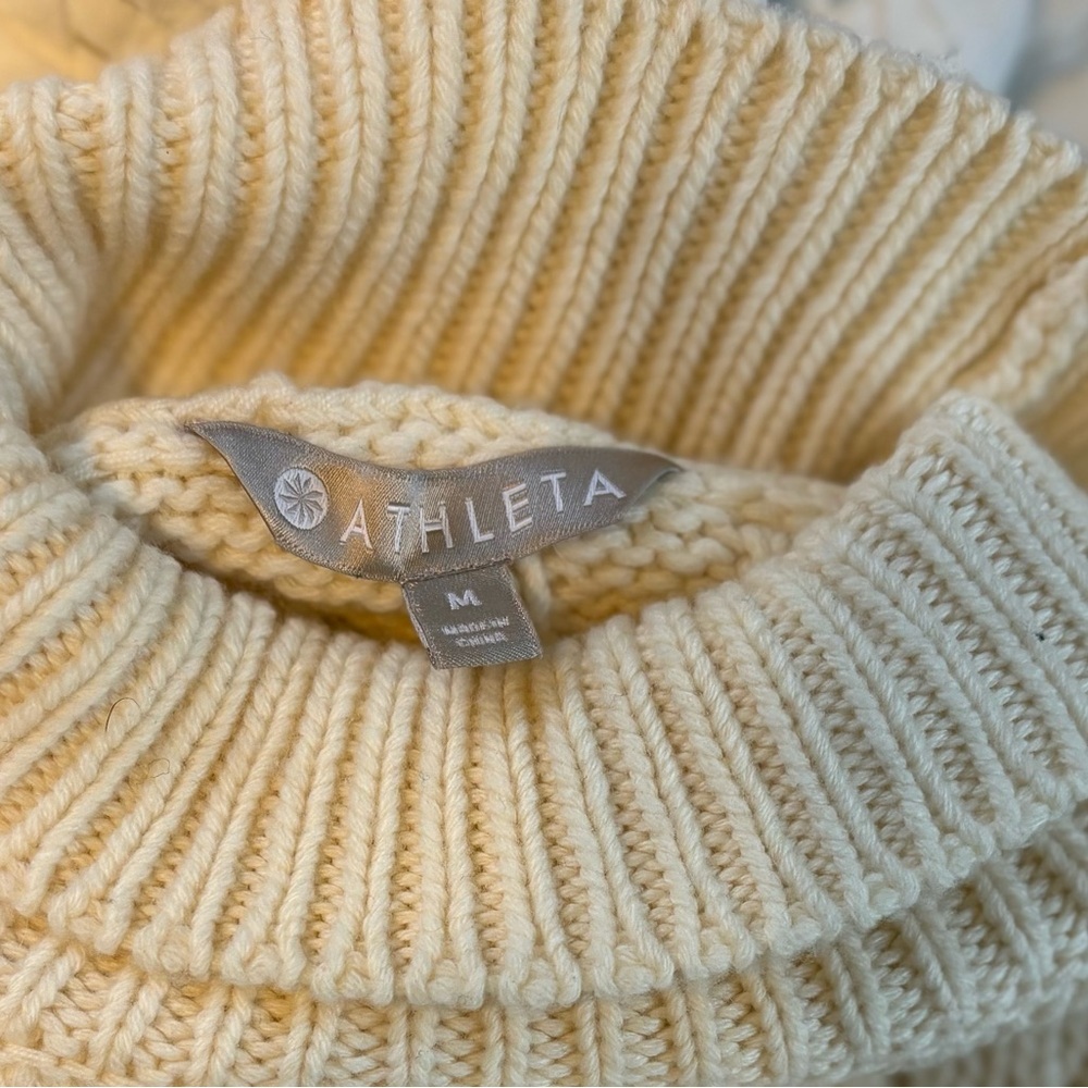 ATHLETA Bedford Chunky Cable Cashmere Wool Turtleneck Sweater – White/Cream, M - Picture 12 of 13